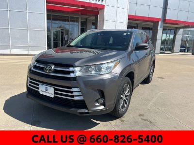 2019 Toyota Highlander - Photo 2
