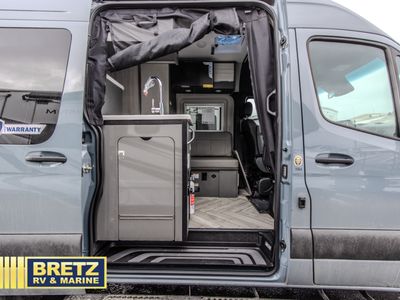 2025 Thor Motor Coach Tranquility — photo 9 view