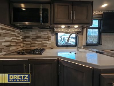 2022 Thor Motor Coach Omni - Photo 14