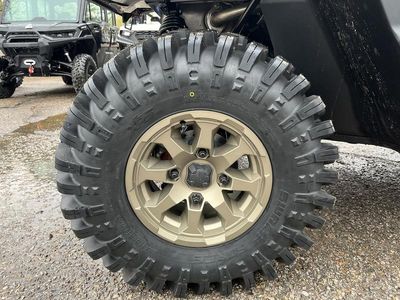 2026 Can-Am Defender MAX X mr HD11 with half-doors - Photo 13