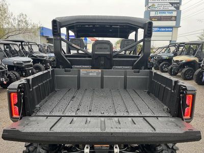 2026 Can-Am Defender MAX X mr HD11 with half-doors - Photo 10