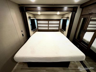 2022 Grand Design Solitude S-Class - Photo 9
