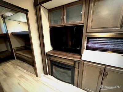 2022 Grand Design Solitude S-Class - Photo 19