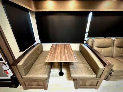 2022 Grand Design Solitude S-Class - Photo 17