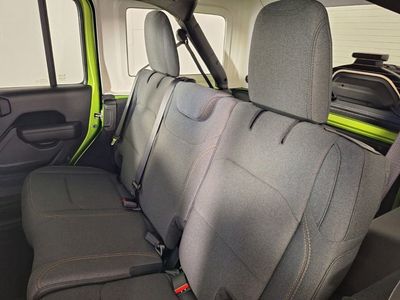 2026 Jeep Wrangler - Photo 14