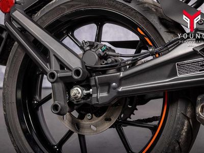 2023 CFMOTO 300NK - Photo 6