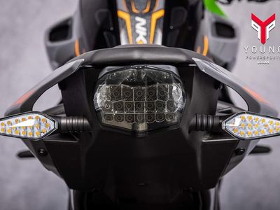 2023 CFMOTO 300NK - Photo 22