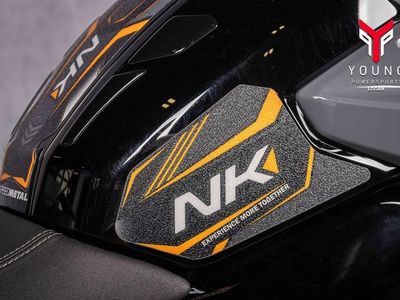 2023 CFMOTO 300NK - Photo 4