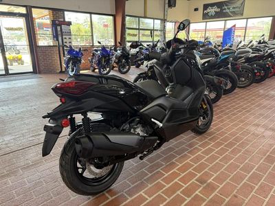 2025 Yamaha XMAX - Photo 5