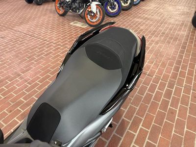 2025 Yamaha XMAX - Photo 9