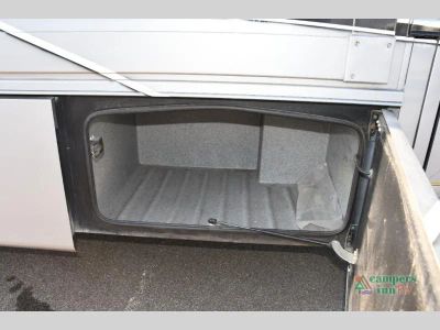 2021 Dynamax DX3 — photo 13 view