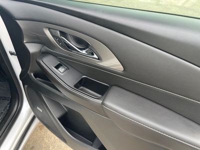 2023 Chevrolet Traverse - Photo 21