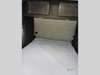 2026 Venture RV SportTrek Stinger — photo 21 view
