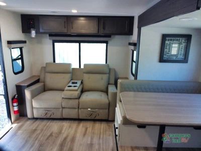 2026 Venture RV SportTrek Stinger — photo 17 view