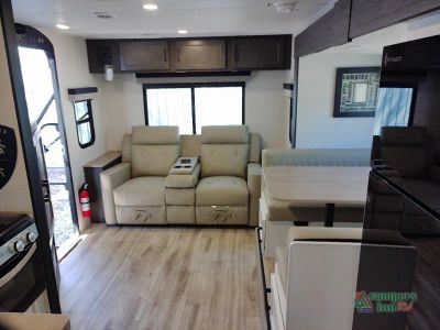 2026 Venture RV SportTrek Stinger — photo 27 view