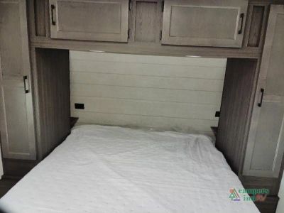 2026 Venture RV SportTrek Stinger — photo 23 view