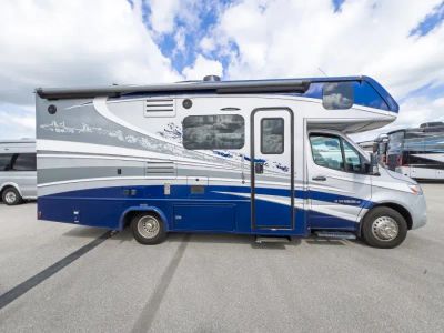 2021 Dynamax ISATA 3 — photo 18 view
