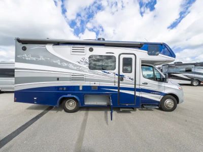 2021 Dynamax ISATA 3 — photo 19 view