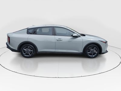2025 Kia K4 - Photo 8