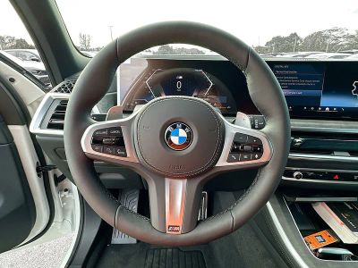 2026 BMW X5 — photo 8 view