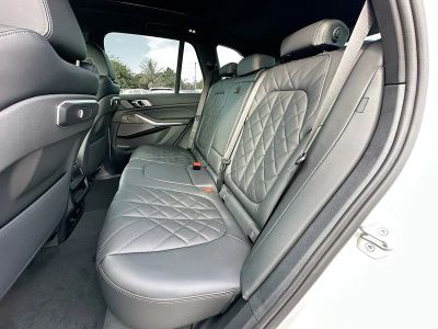 2026 BMW X5 — photo 19 view