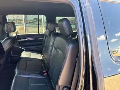2023 Jeep Wagoneer - Photo 18