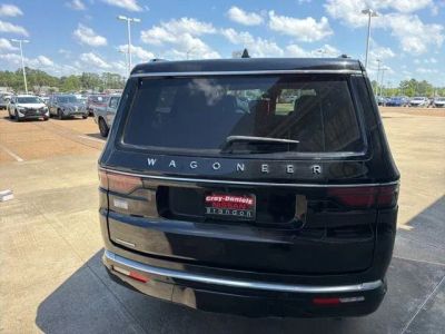 2023 Jeep Wagoneer - Photo 3