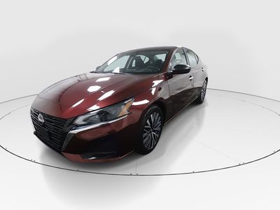 2024 Nissan Altima - Photo 3