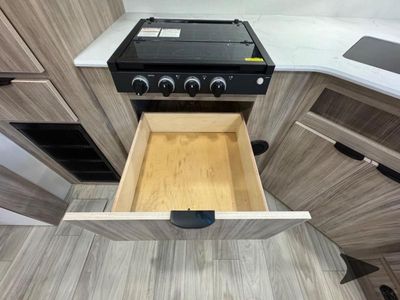 2025 Winnebago Access - Photo 31