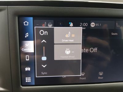 2024 Chrysler Voyager - Photo 18