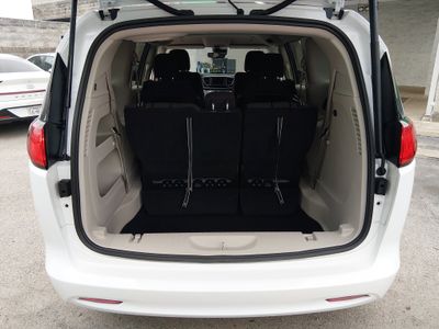 2024 Chrysler Voyager - Photo 11