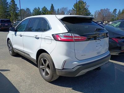 2024 Ford Edge — side profile view
