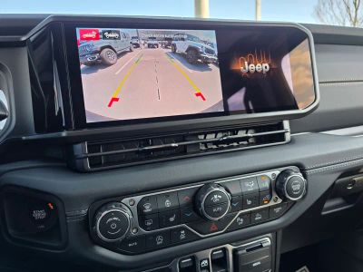 2026 Jeep Wrangler — photo 20 view