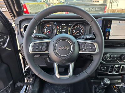 2026 Jeep Wrangler — photo 16 view