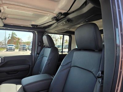 2026 Jeep Wrangler — photo 11 view