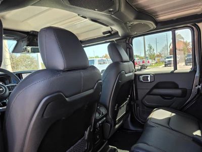 2026 Jeep Wrangler — photo 9 view