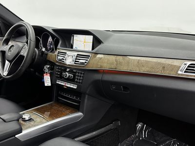 2014 Mercedes-Benz E-Class - Photo 32