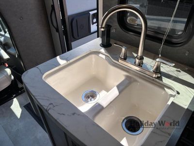 2020 Coachmen Prism - Photo 17