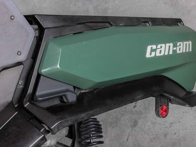 2022 Can-Am Commander MAX DPS - Photo 8