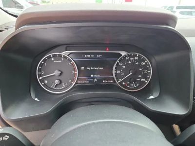 2023 Nissan Rogue — photo 17 view