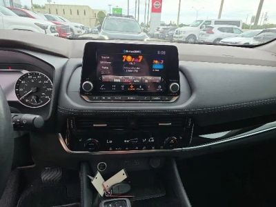 2023 Nissan Rogue — photo 18 view