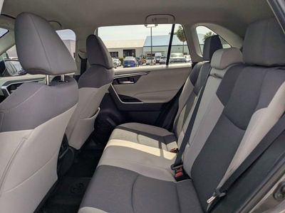 2022 Toyota RAV4 Hybrid - Photo 12
