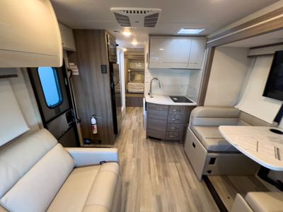 2026 Thor Motor Coach DELANO - Photo 6