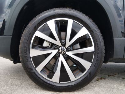 2024 Volkswagen Taos - Photo 10