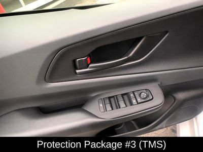 2025 Toyota Prius LE - Photo 19