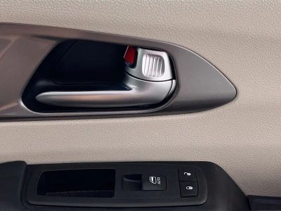 2023 Chrysler Pacifica — photo 28 view
