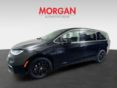 2023 Chrysler Pacifica — photo 7 view