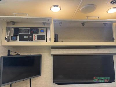 2023 Tiffin Motorhomes Wayfarer — photo 36 view