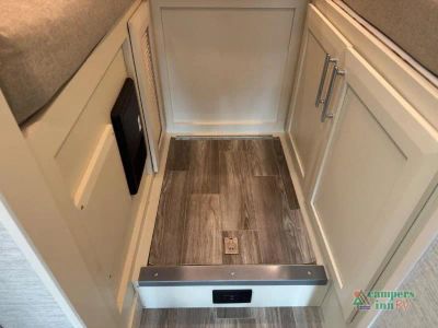2023 Tiffin Motorhomes Wayfarer — photo 44 view