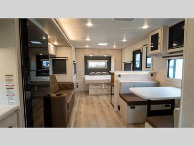2025 Forest River RV Surveyor Legend - Photo 33